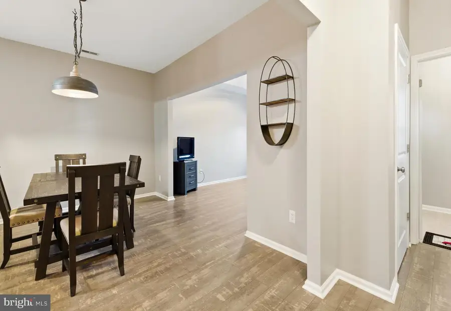 206 Raphael Ct, Williamstown, NJ 08094 - Image #2