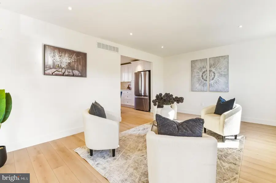 7 Halley Ln, Sewell, NJ 08080 - Image #3