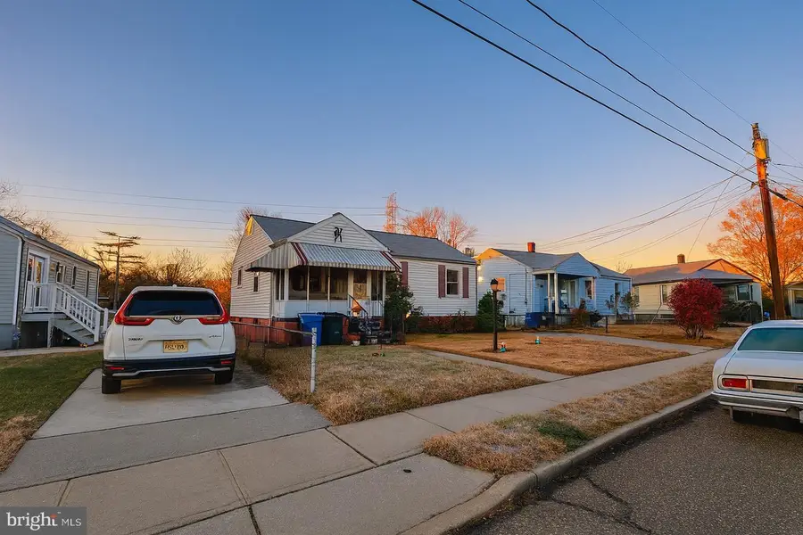 83 Lynn Dr, West Deptford, NJ 08096 - Image #3