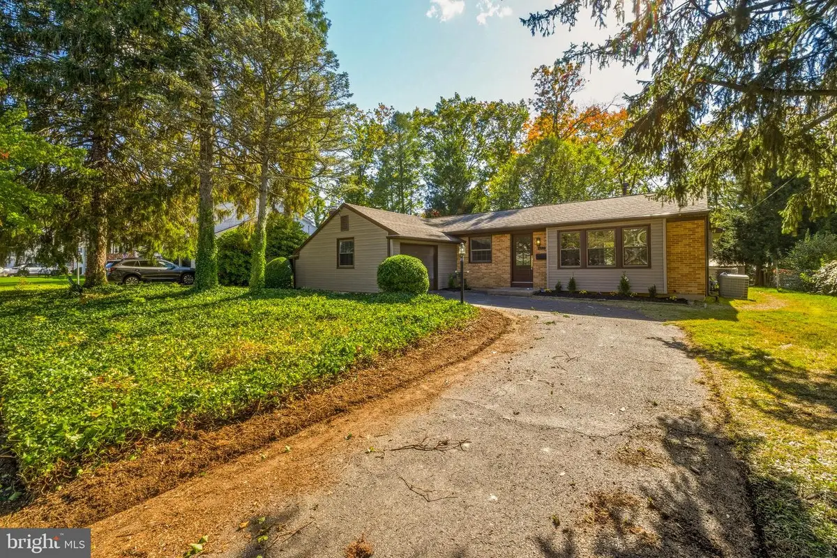 1015 Merrymount Ave S, Blackwood, NJ 08012 - Image #1