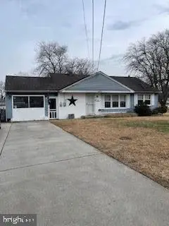 85 Holly Dr, West Deptford, NJ 08096 - Image #2