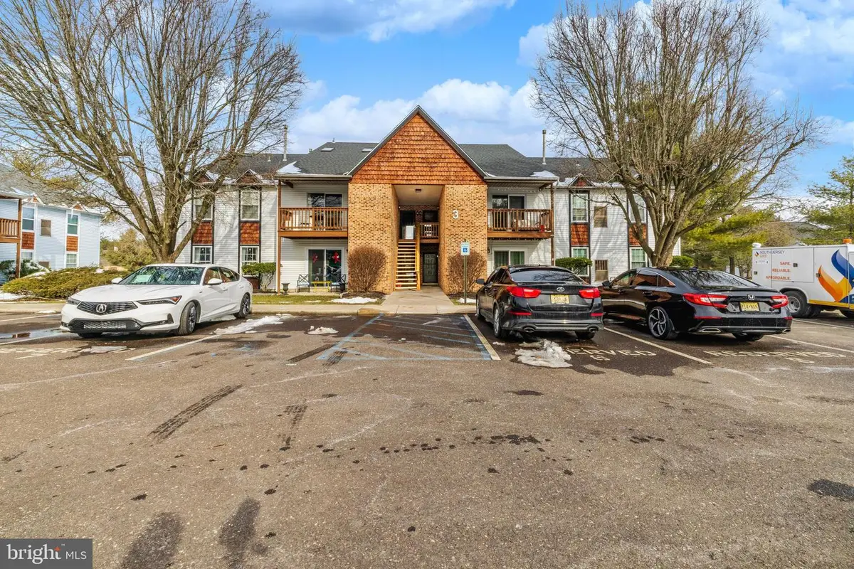 32 Buena Ct, Turnersville, NJ 08012 - Image #1