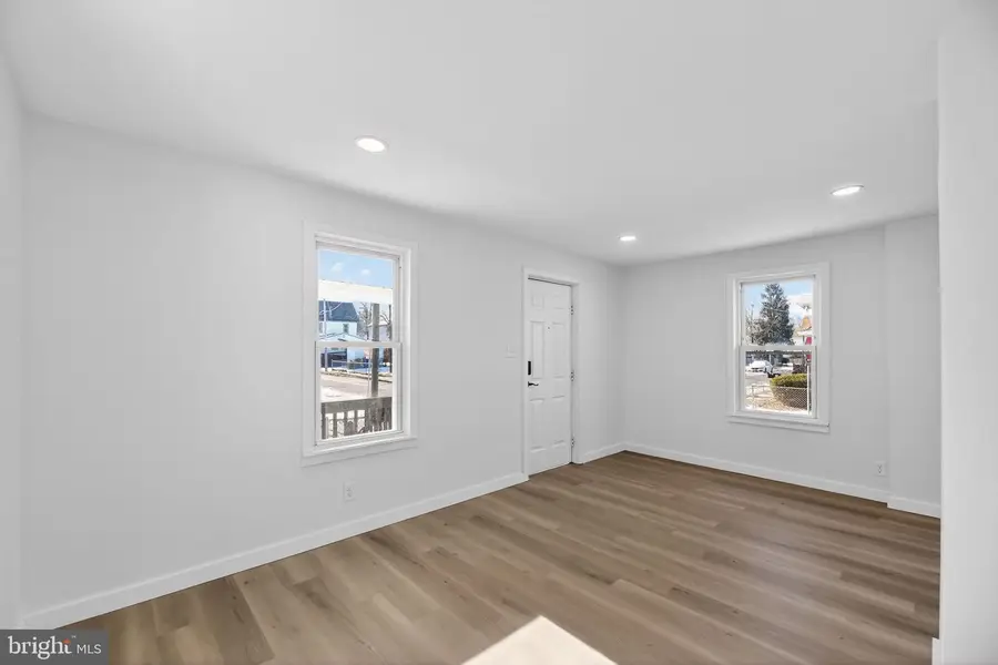 129 W Washington St, Paulsboro, NJ 08066 - Image #3