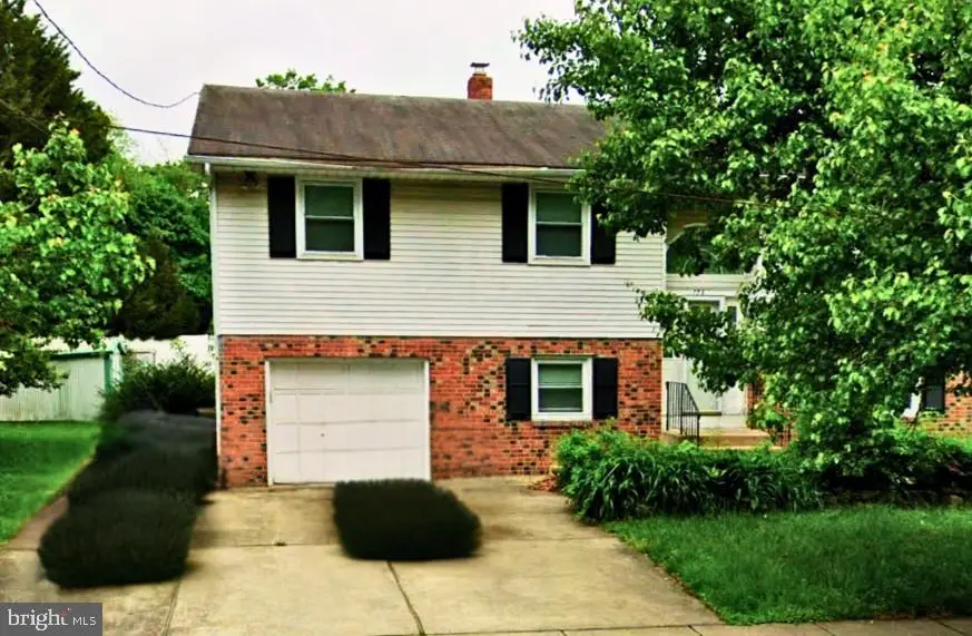 773 W Jersey Ave, Woodbury Heights, NJ 08097 - Image #1