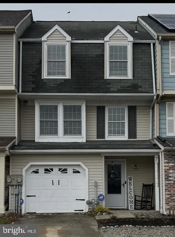 7 Redwood Ct, GLASSBORO, NJ 08028