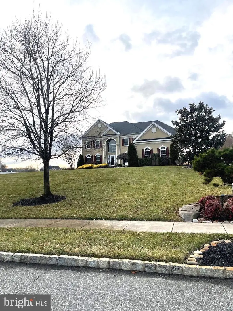 104 Willowbrook Ct, Swedesboro, NJ 08085 - Image #2