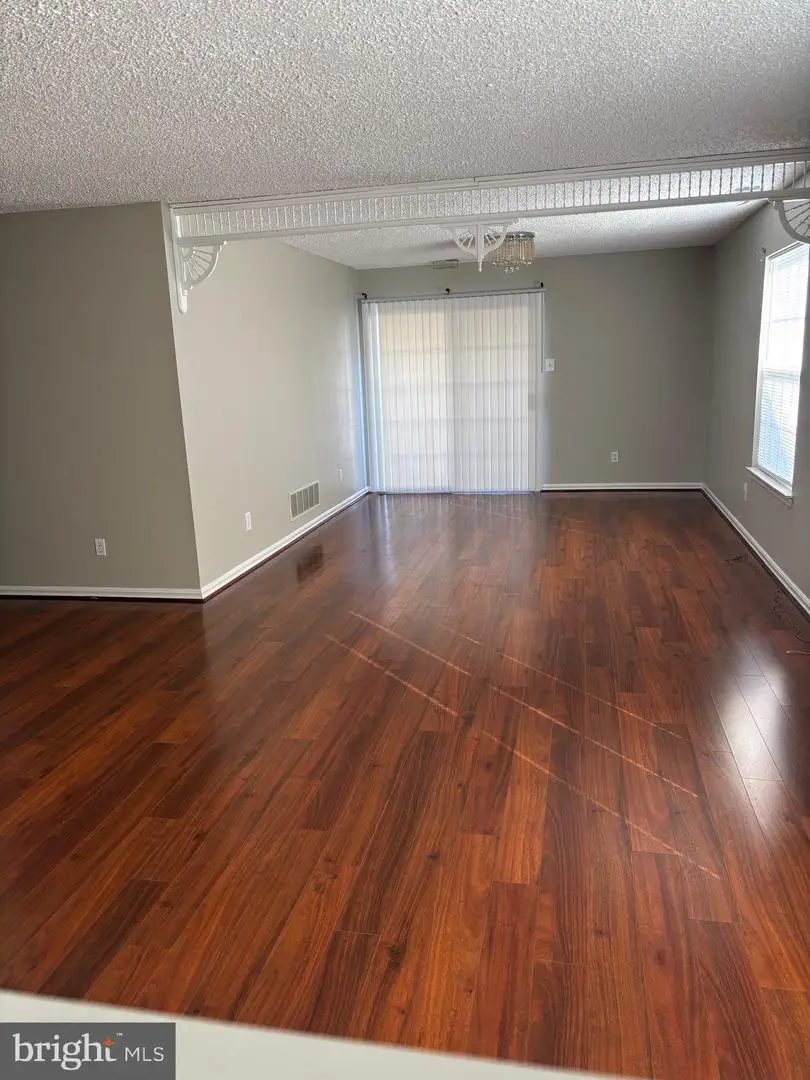 627 Barbados Dr, Williamstown, NJ 08094 - Image #3