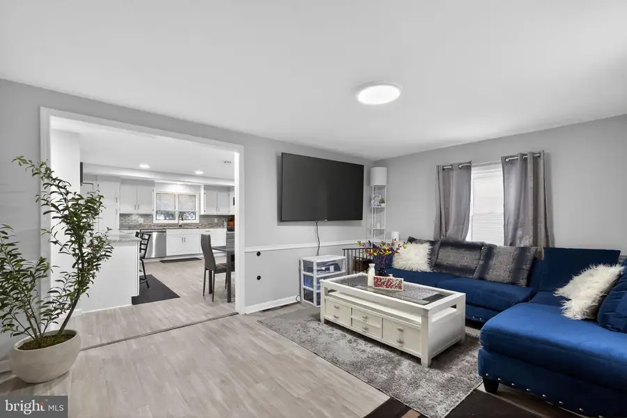 715 Asbury Ave, National Park, NJ 08063 - Image #2