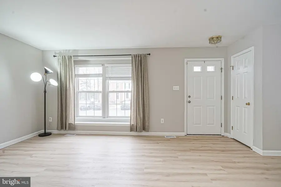 604 Sangreal Ct, Mantua, NJ 08051 - Image #3