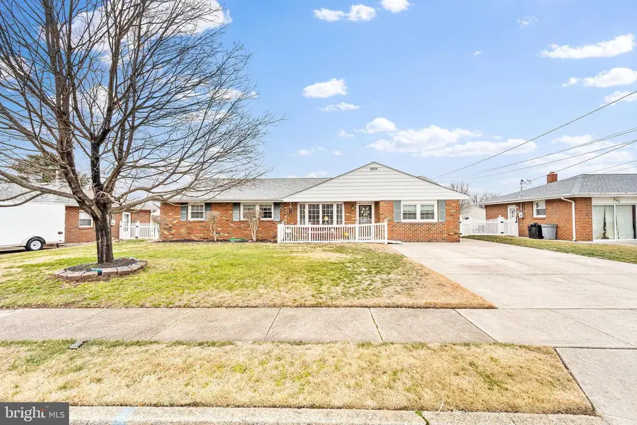 157 S School St, Gibbstown, NJ 08027 - Image #2