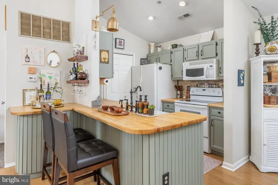 96 Crestmont Dr, Mantua, NJ 08051 - Image #3