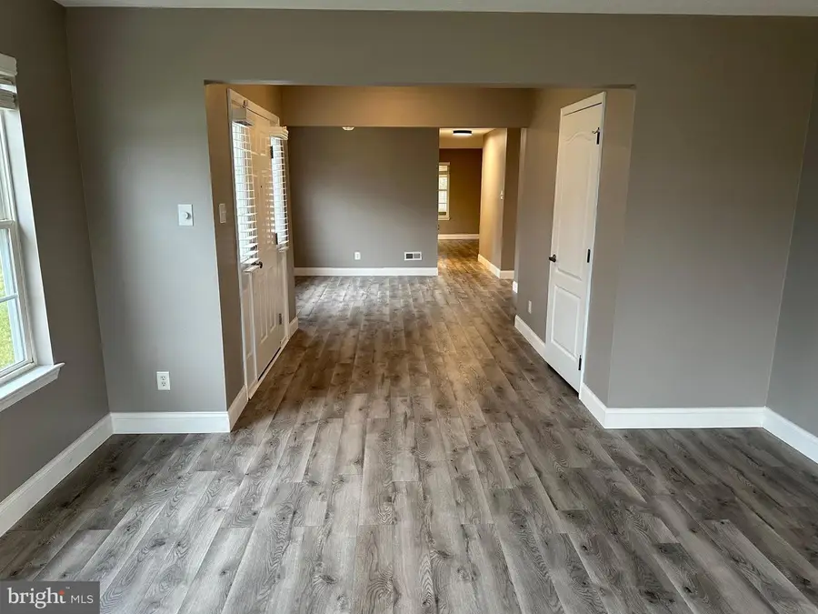 48 Maple Leaf Cir, Sewell, NJ 08080 - Image #3