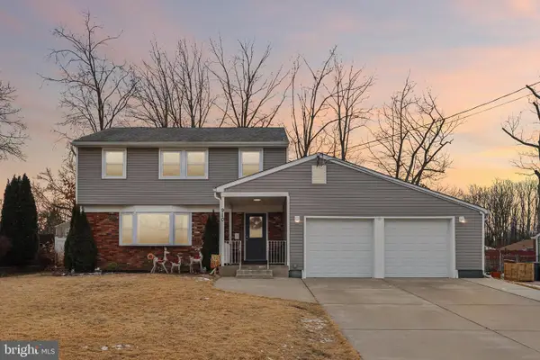 910 Howe Dr, TURNERSVILLE, NJ 08012