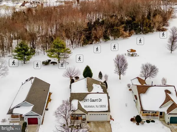 241 Gaunt Dr, MICKLETON, NJ 08056
