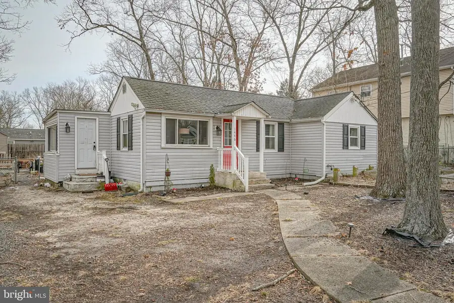 1446 12th Ave, Williamstown, NJ 08094 - Image #2