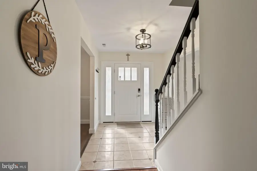 9 Crater Dr, Sewell, NJ 08080 - Image #3