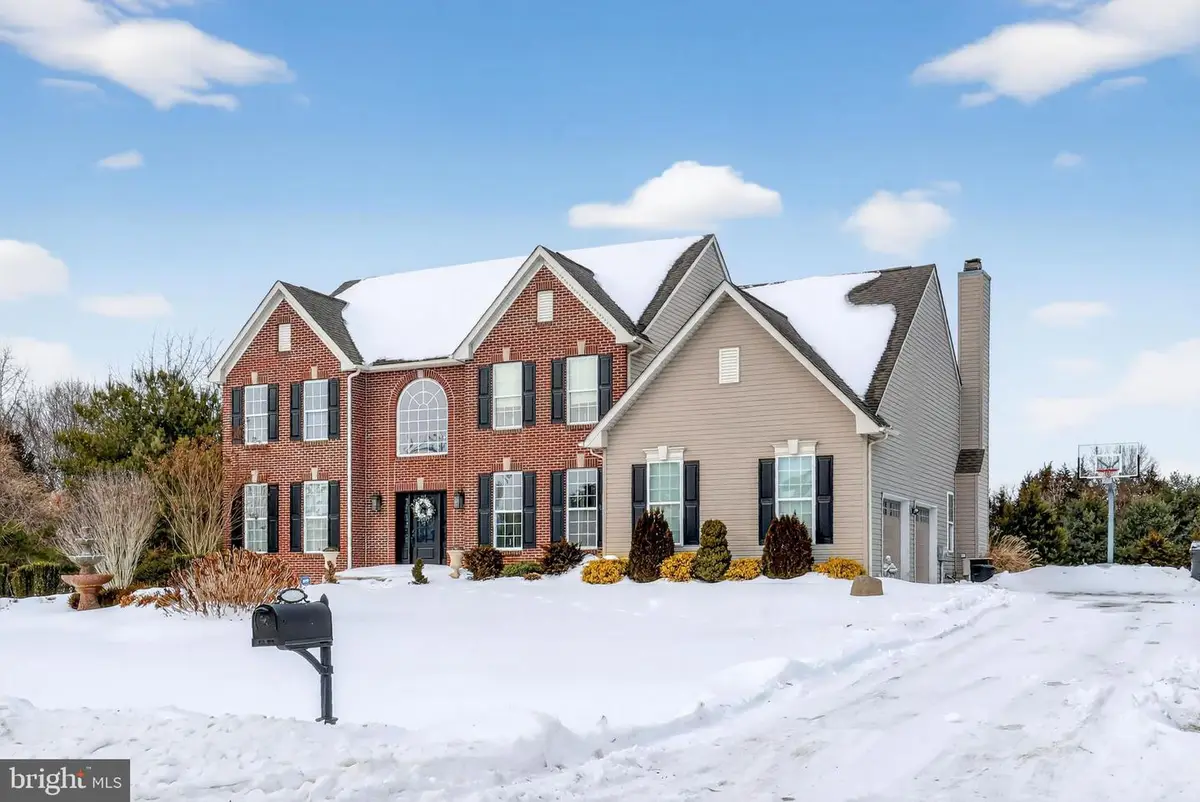 106 Coventry Ln, Swedesboro, NJ 08085 - Image #1