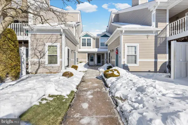 222 Steeplechase Ct, WOODBURY, NJ 08096