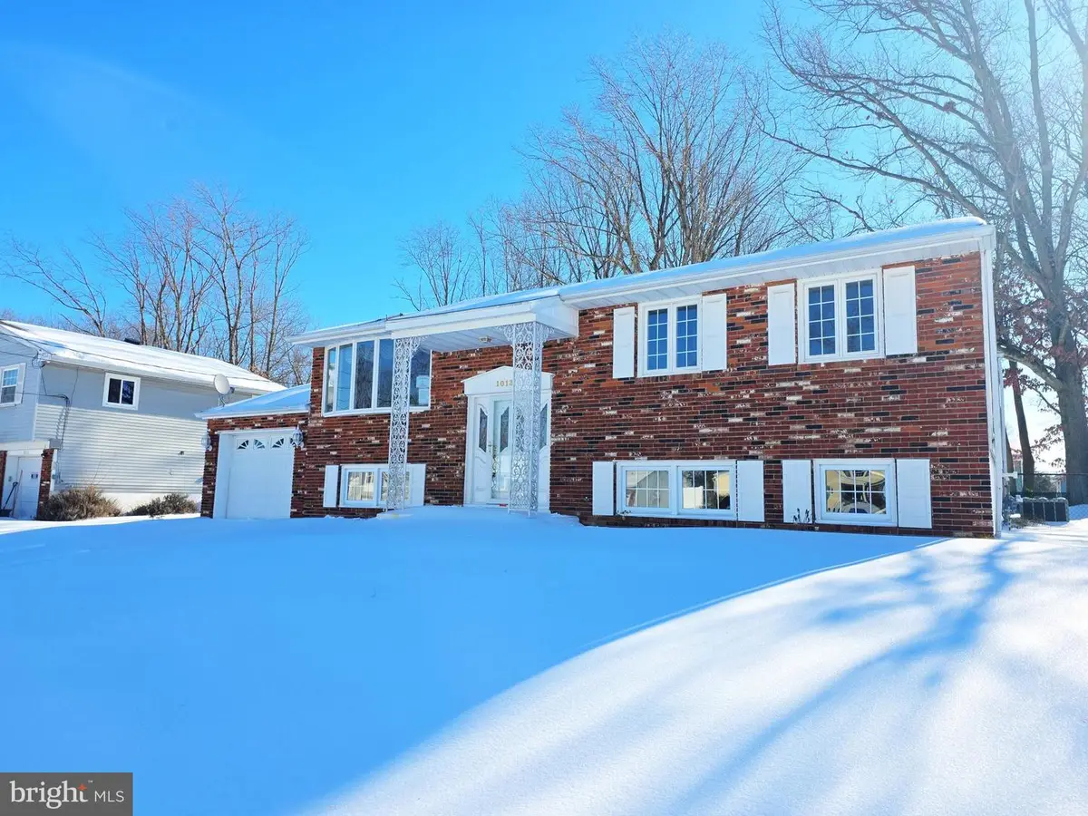 1013 Hancock Dr, Blackwood, NJ 08012 - #1