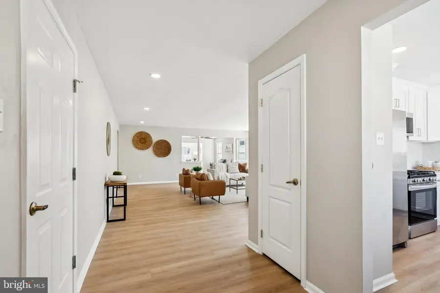 138 Blue Heron Dr, West Deptford, NJ 08086 - Image #3