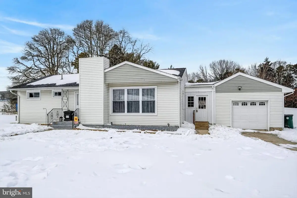 217 May Ave, Williamstown, NJ 08094 - #1