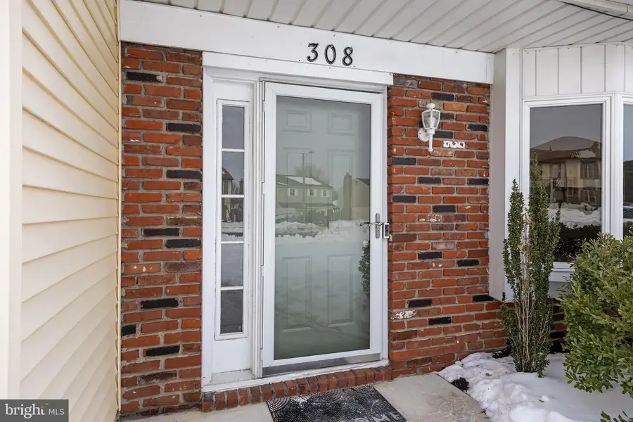 308 Thackeray Ln, Williamstown, NJ 08094 - #3