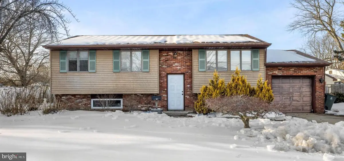 53 Jobs Ln, Williamstown, NJ 08094 - #1