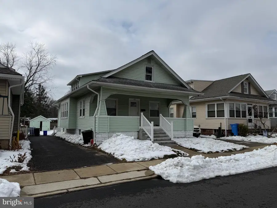 132 Walnut St, Westville, NJ 08093 - #3