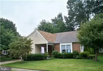 105 Lakebridge Dr, DEPTFORD, NJ 08096