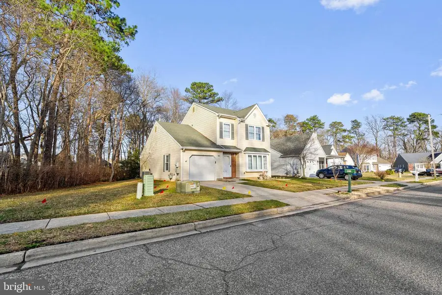 221 Martinique Dr, Williamstown, NJ 08094 - #2