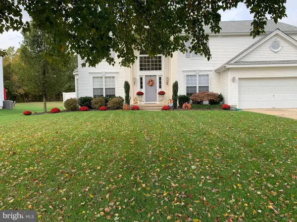 1241 Whispering Woods Dr, WILLIAMSTOWN, NJ 08094