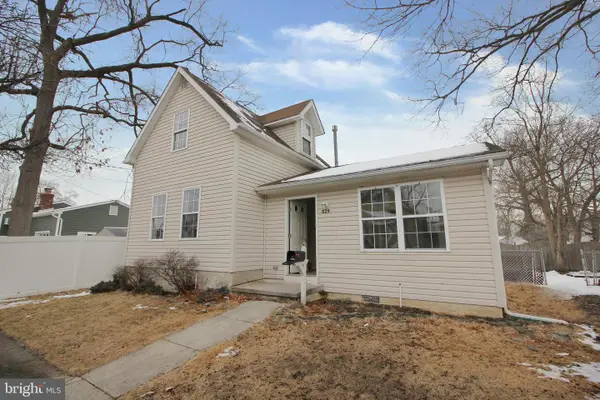 829 Philadelphia Ave, NATIONAL PARK, NJ 08063