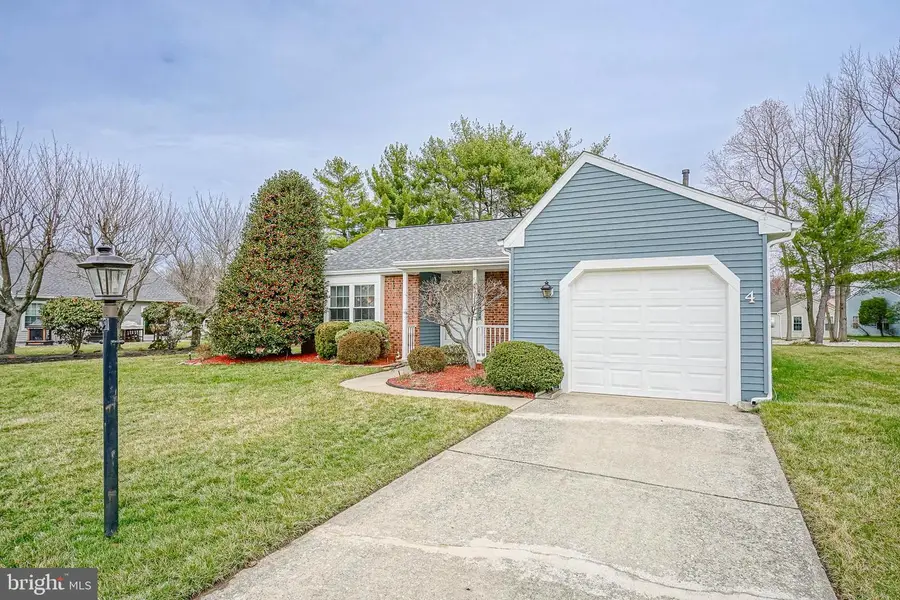 4 Knollwood Dr, Woodbury, NJ 08096 - #3