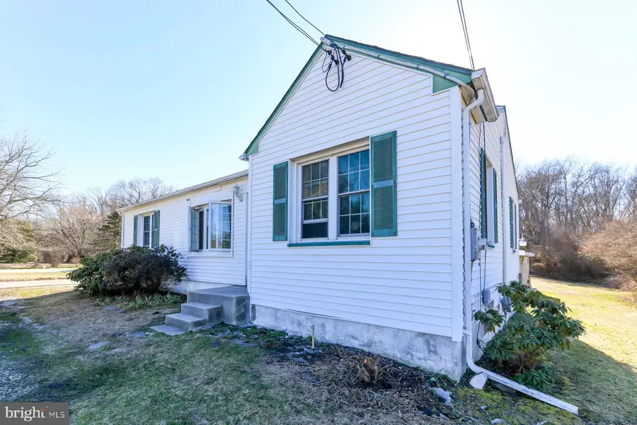 1261 N Tuckahoe Rd, Williamstown, NJ 08094 - #2