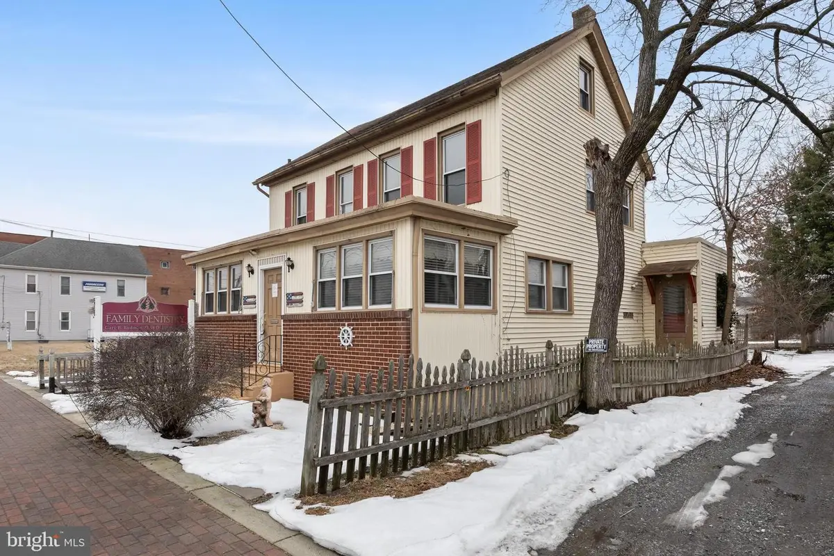 24-26 W Broad St, Paulsboro, NJ 08066 - #1