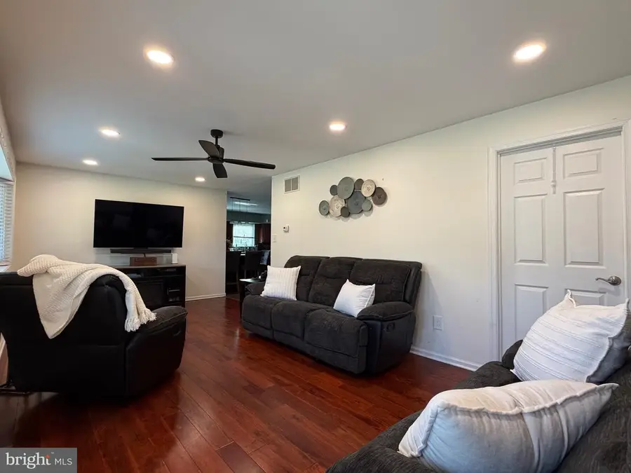 24 Craig Dr, Woodbury, NJ 08096 - #2