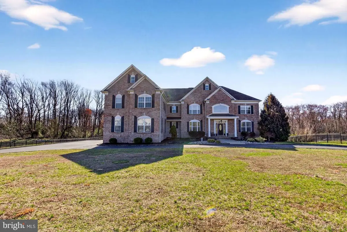 207 Emerald Ln, Mullica Hill, NJ 08062 - #1