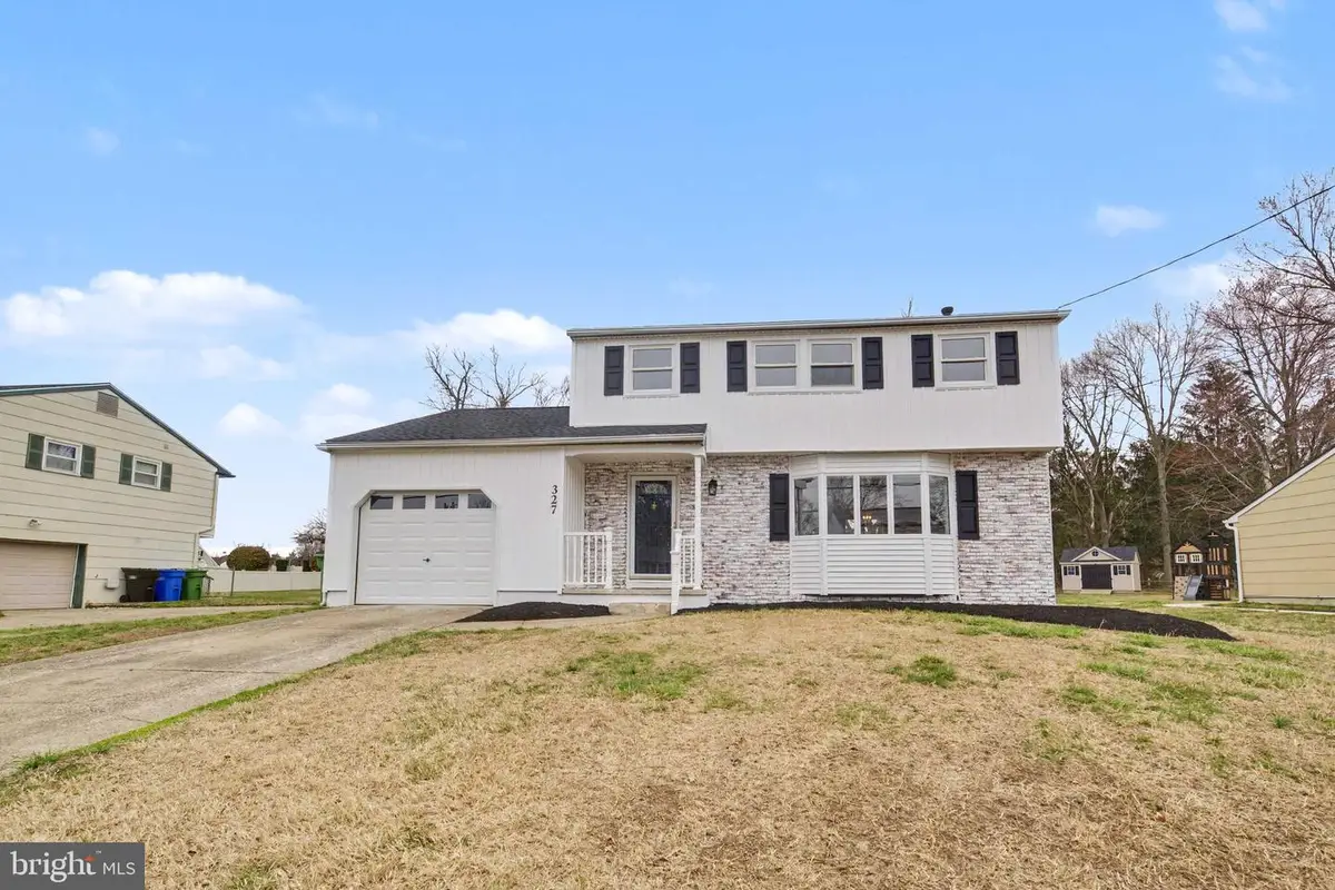 327 Bucknell Ave, Blackwood, NJ 08012 - #1