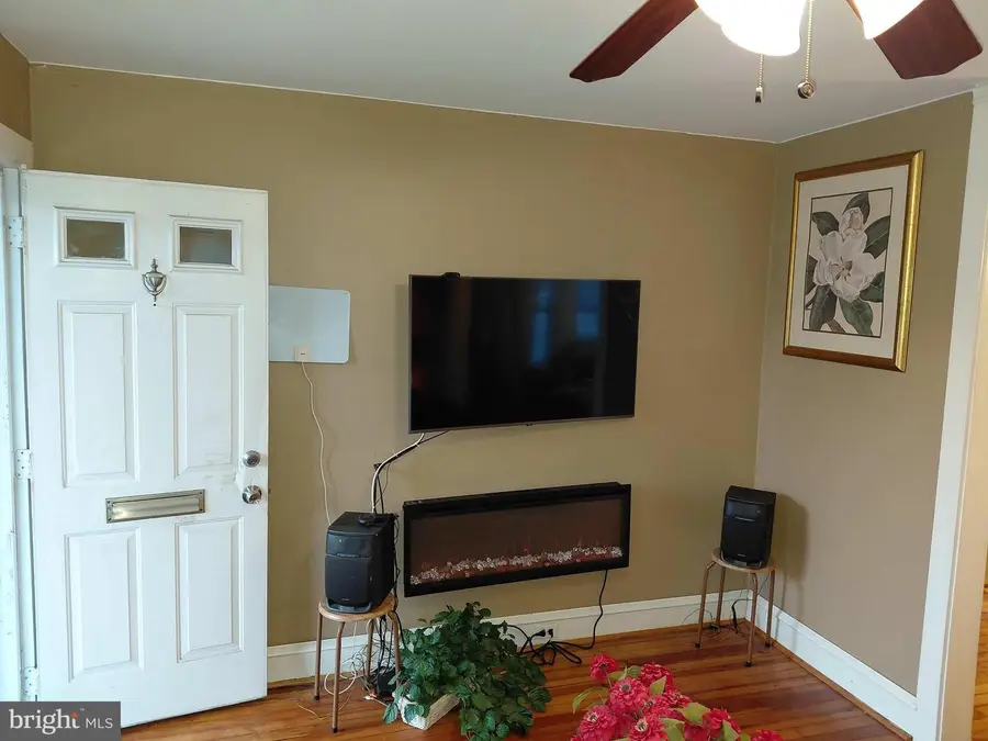 513 Beacon Ave, Paulsboro, NJ 08066 - #2