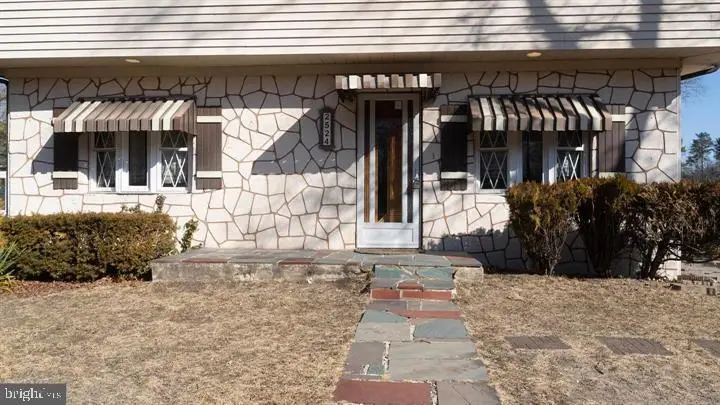2524 Lakeside Dr, Williamstown, NJ 08094 - #2