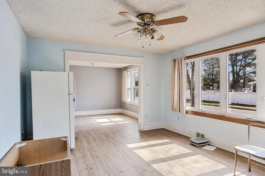 601 Highland Ave, Westville, NJ 08093 - #3