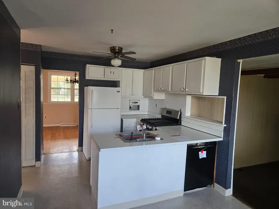 402 Georgetown Rd, Blackwood, NJ 08012 - #3