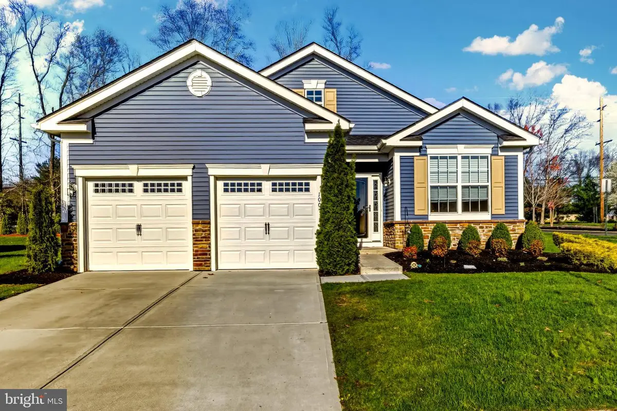 100 Castlebay Dr, Williamstown, NJ 08094 - #1
