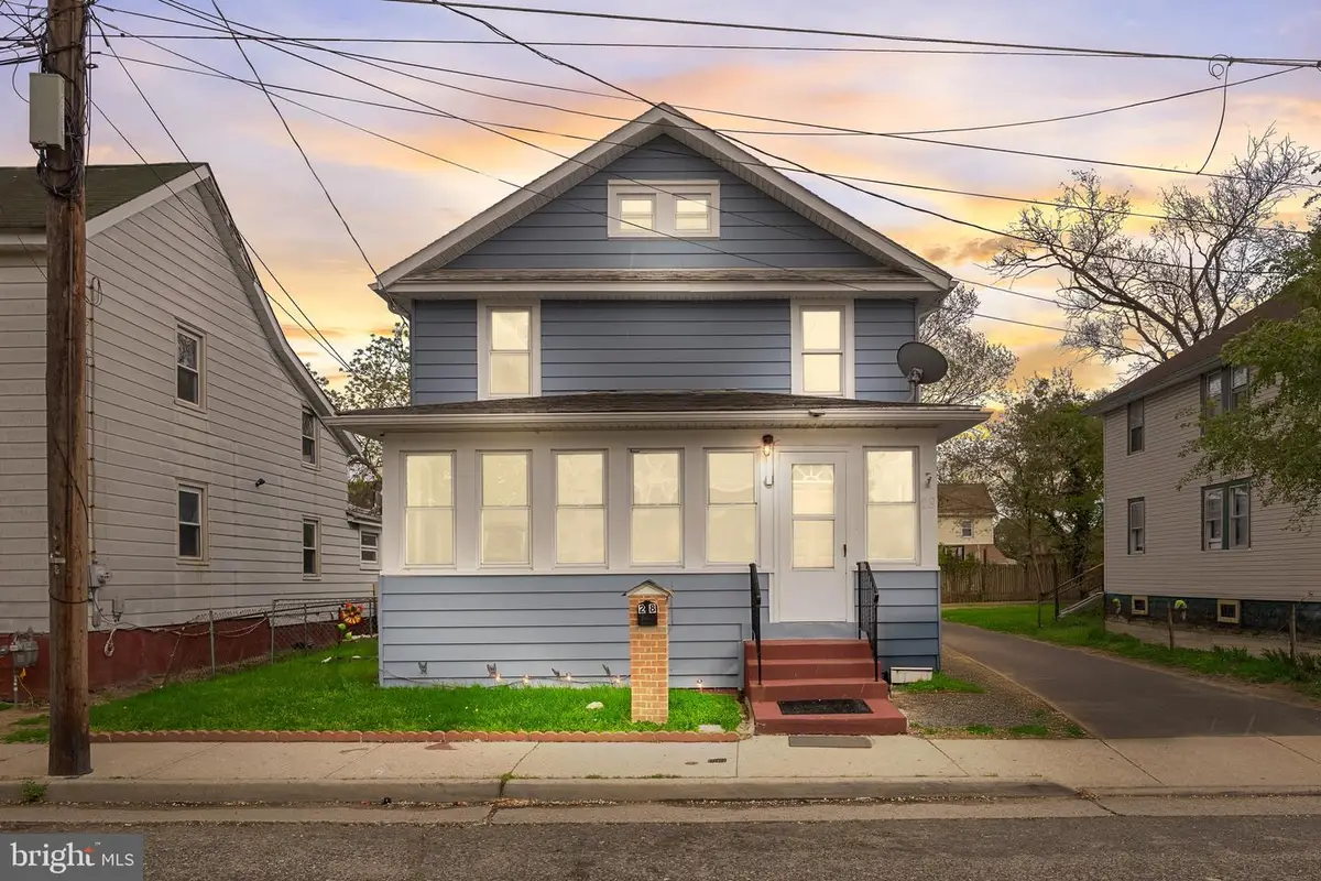 28 E Adams St, Paulsboro, NJ 08066 - #1