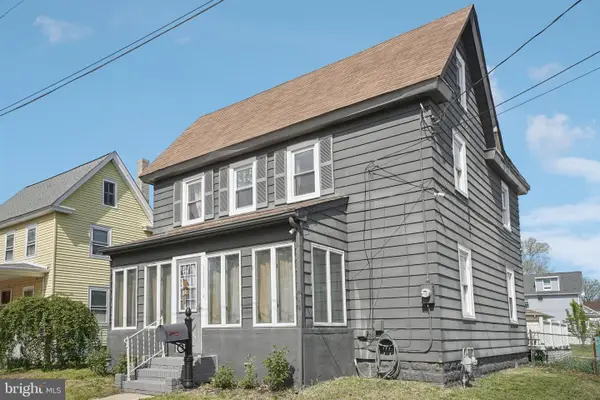 1013 N Chestnut St, PAULSBORO, NJ 08066