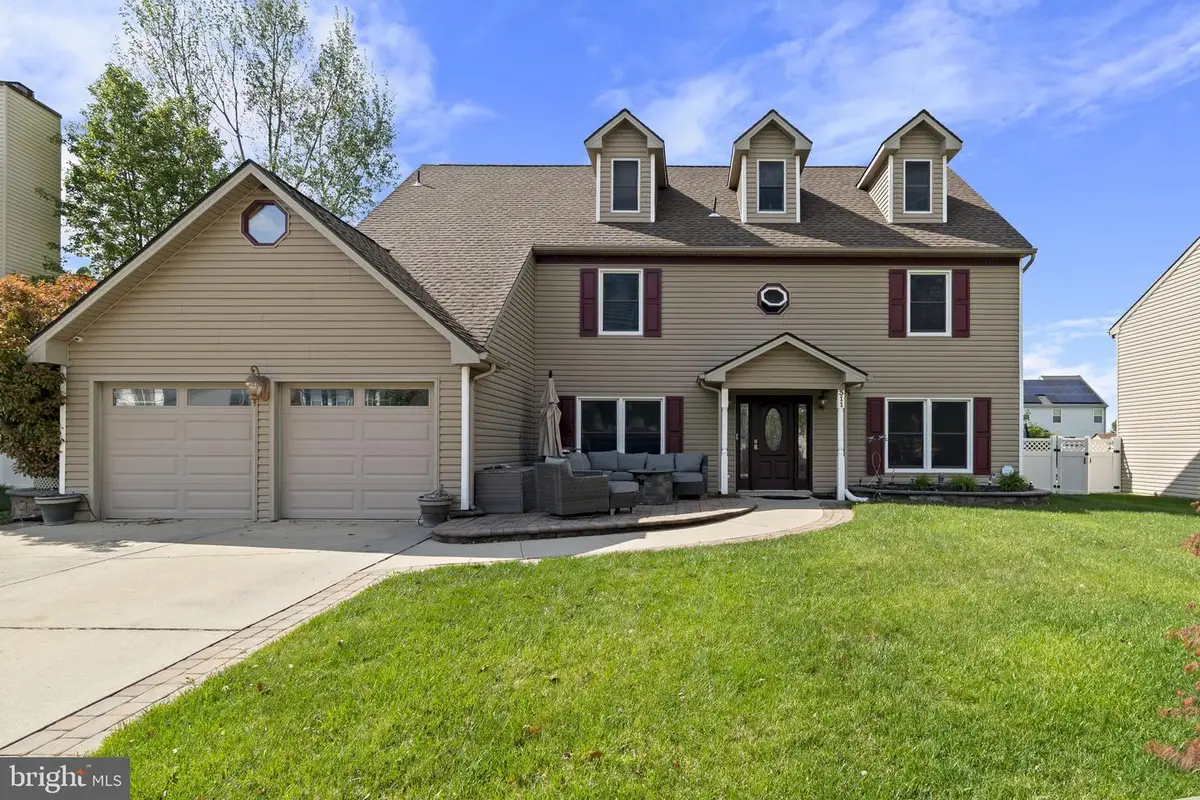 311 New Castle Ln, Swedesboro, NJ 08085 - #1