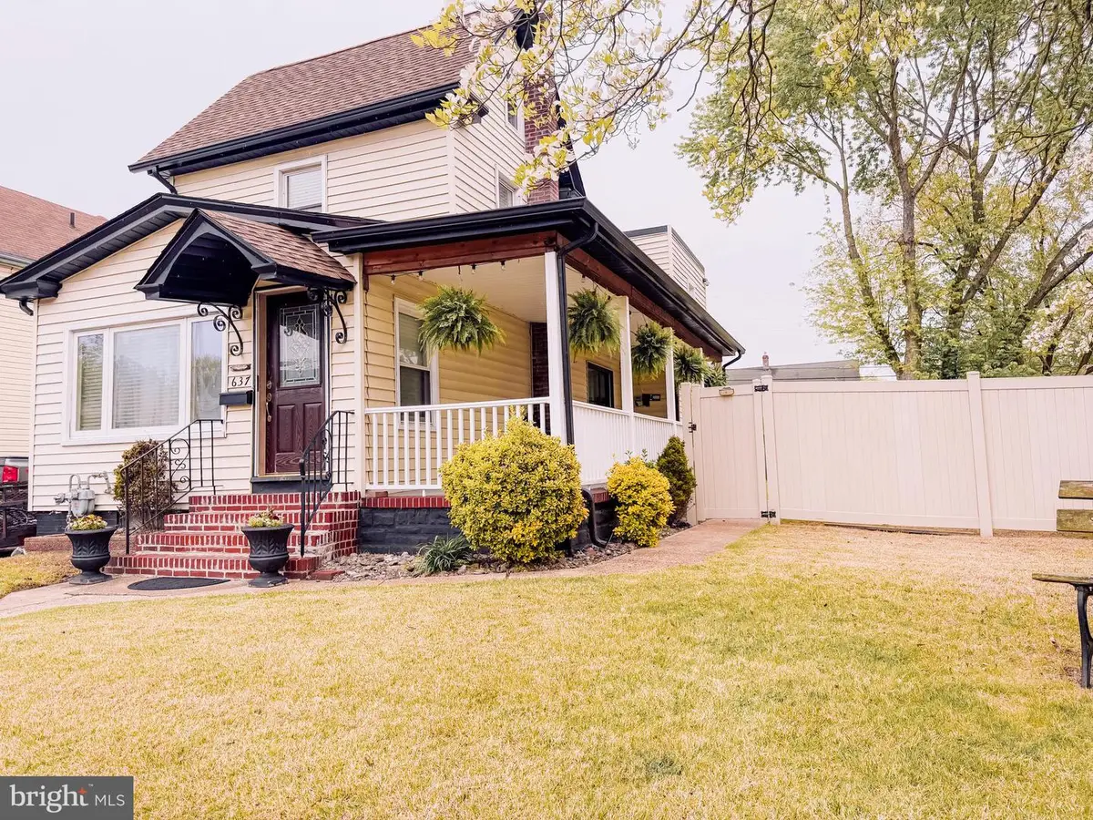 637 Billings Ave, Paulsboro, NJ 08066 - #1