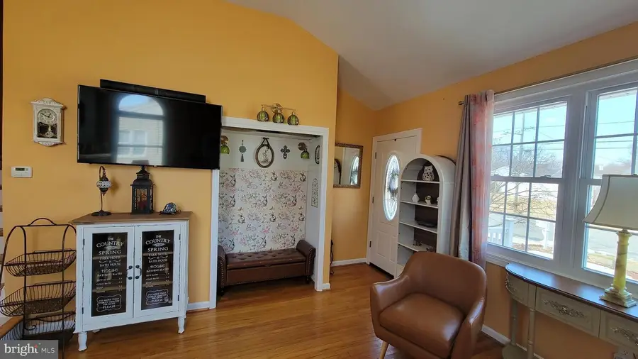 14 Reeves Rd, West Deptford, NJ 08096 - #2