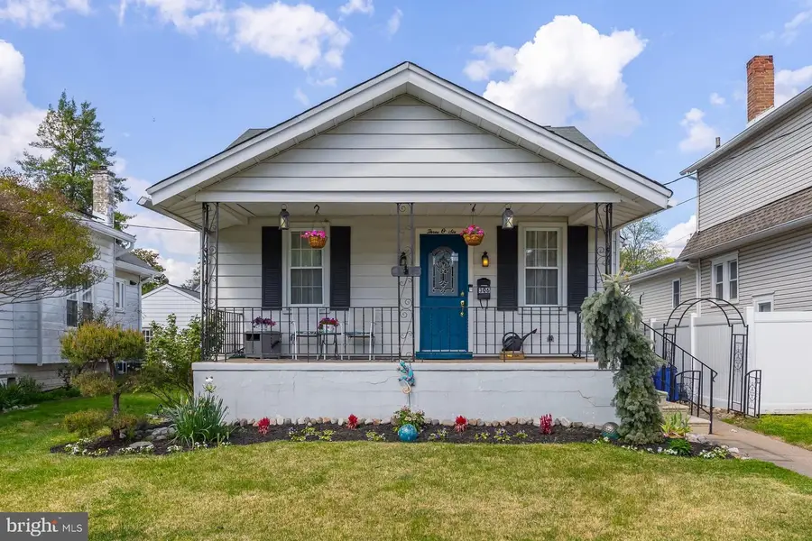 306 W Centre St, Woodbury, NJ 08096 - #2