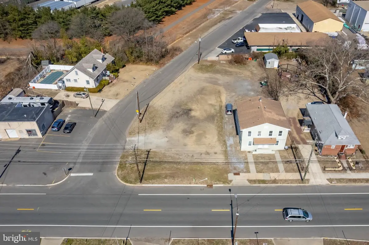 459 W Broad St, Paulsboro, NJ 08066 - #1